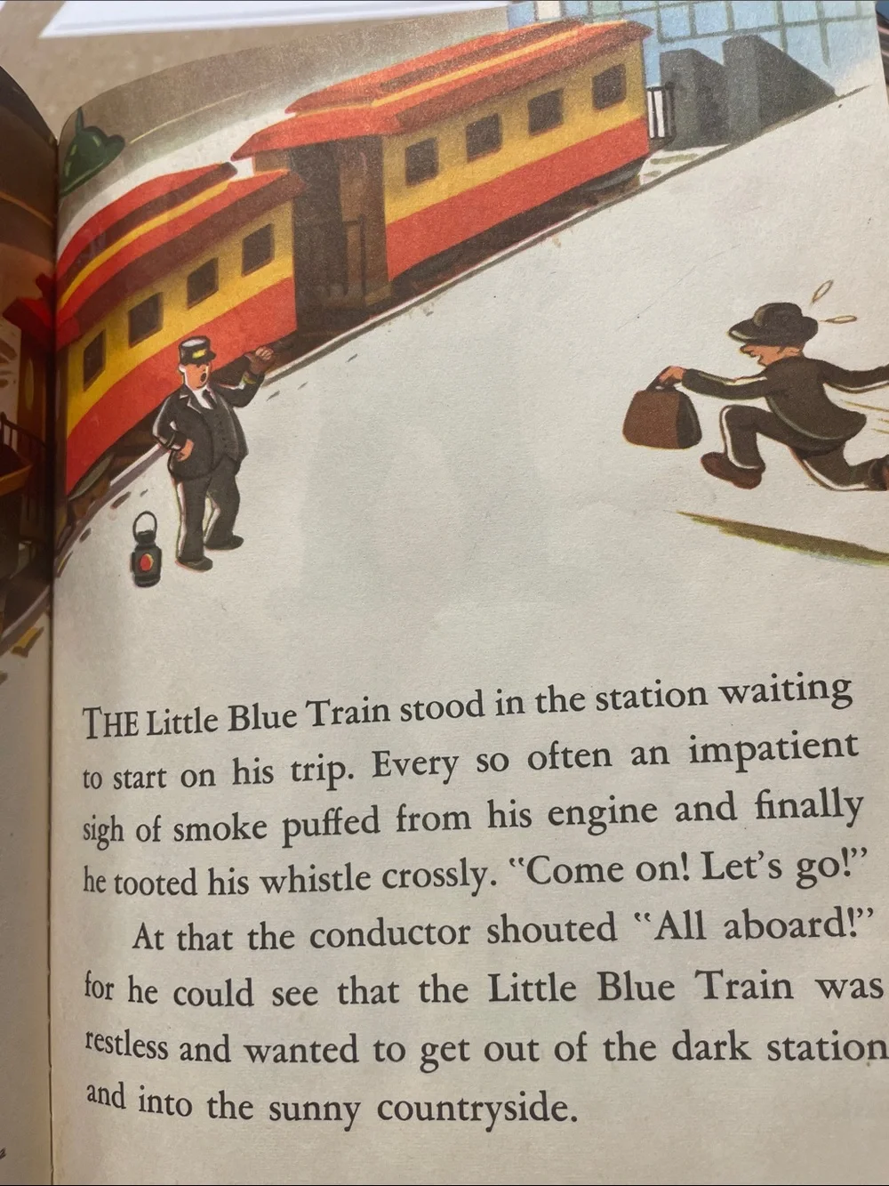 The Little Train That Won a Medal - Blue Kids Book by